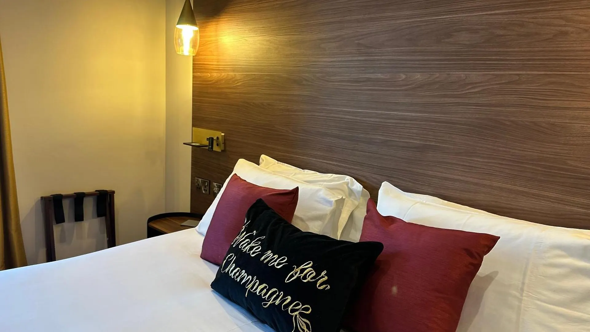 Harrys Lounge Bed and Breakfast Whitby